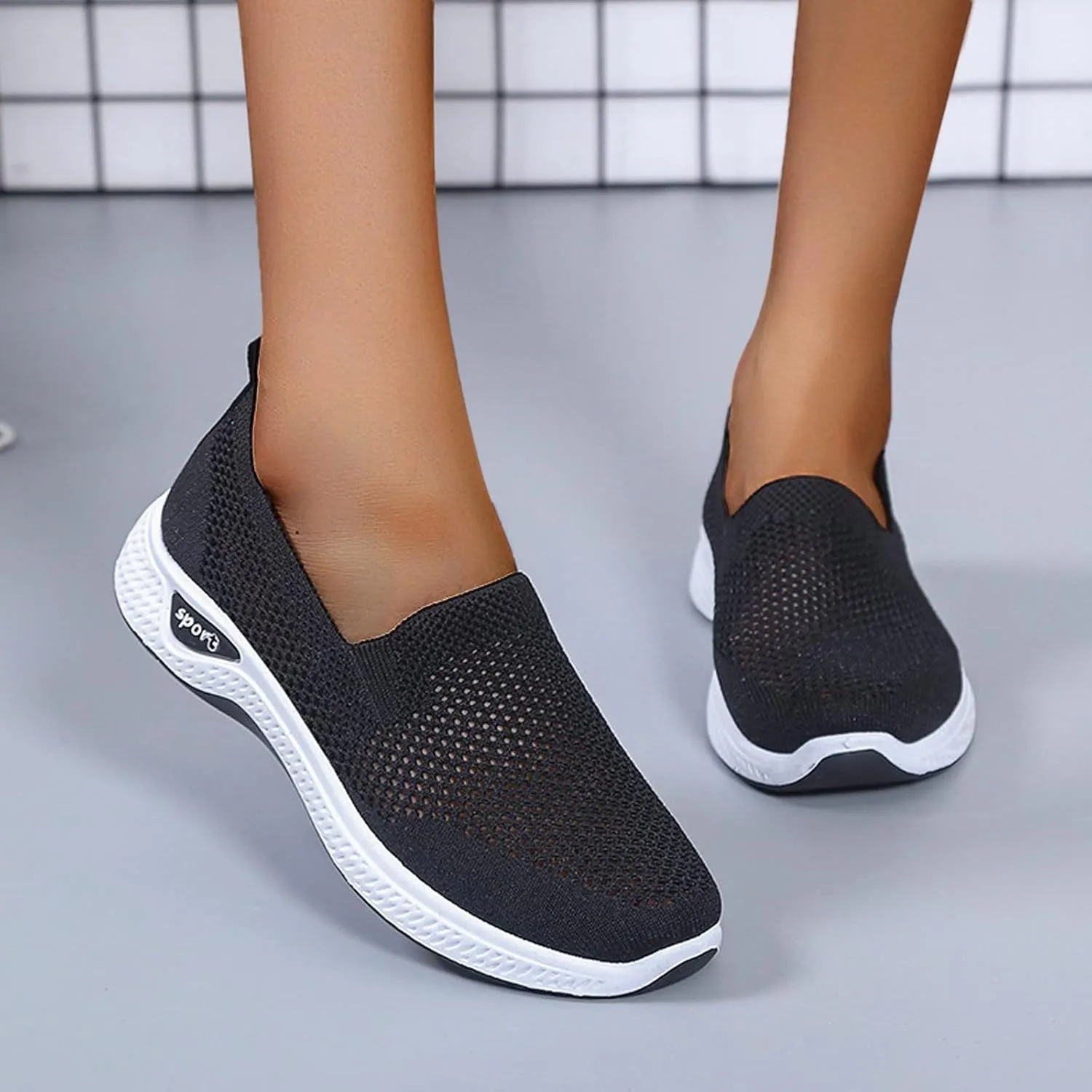 CsgrFagr Women Breathable Lace Up Shoes Flats Casual Shoes Unisex Lightweight Work Shoes Sporty Breathable Slip Work Trainers Water Shoes Size 8 Men (Black, 7.5)
