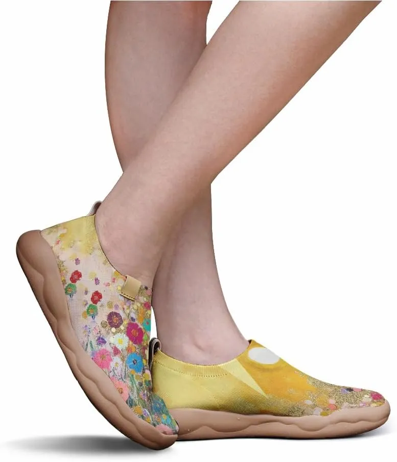 Women's Art Painted Travel Shoes Slip-on Casual Knitted Loafers Light and Comfortable Fashionable Sneakers